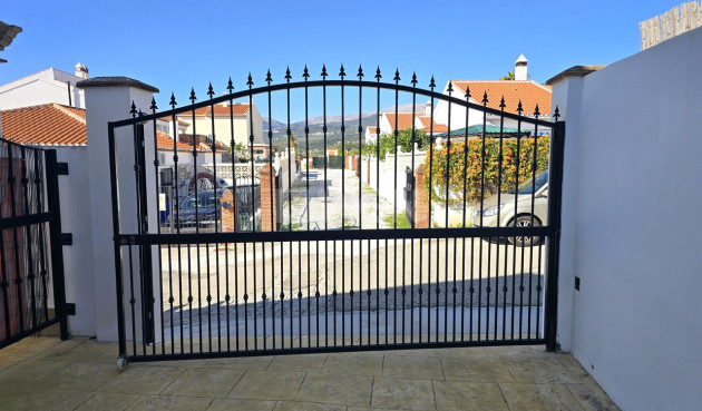 Odsprzedaż - Villa - Vinuela - Inland