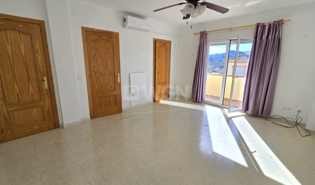 Odsprzedaż - Villa - Vinuela - Inland