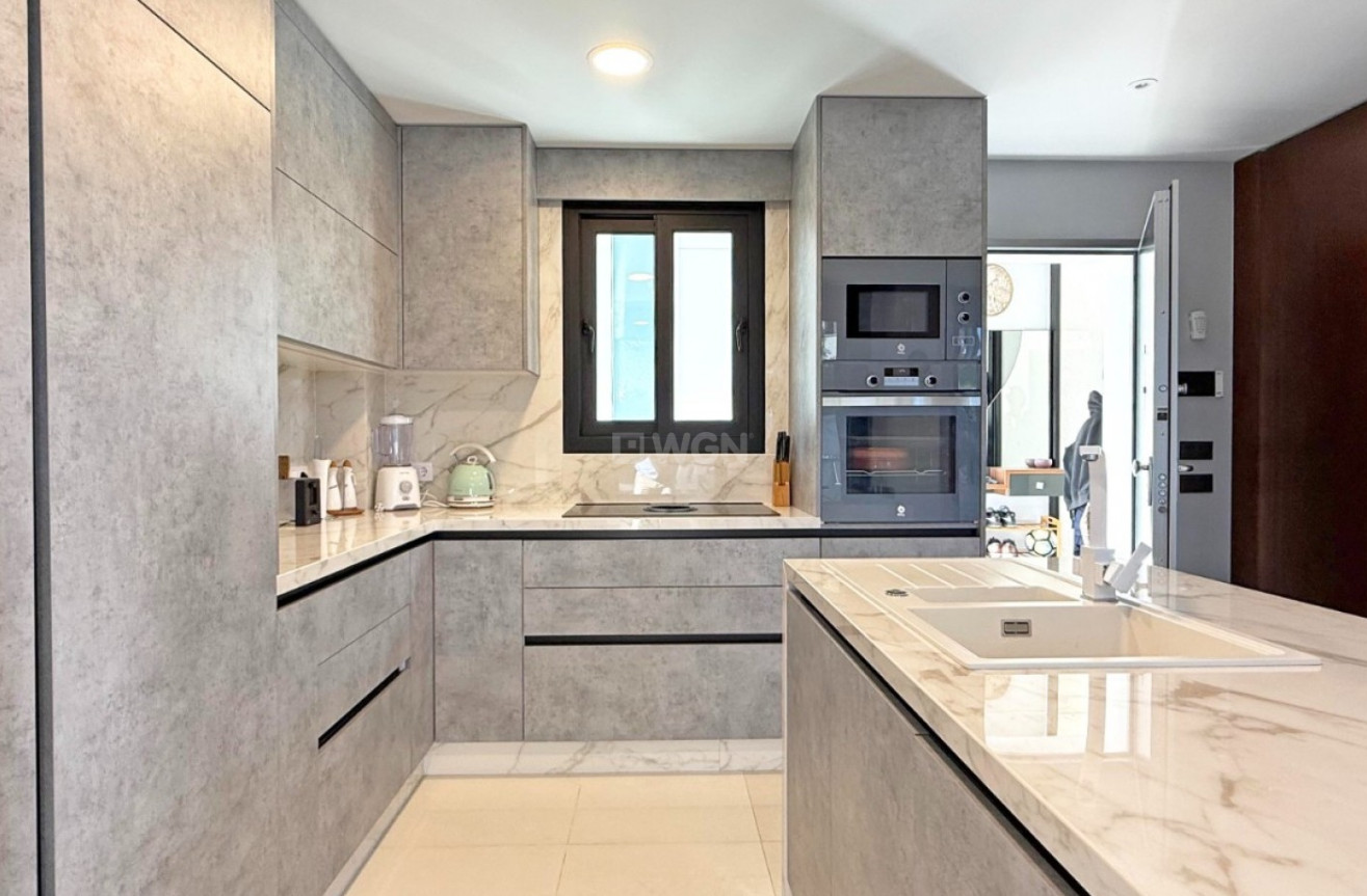 Odsprzedaż - Villa - Orihuela Costa - Costa Blanca