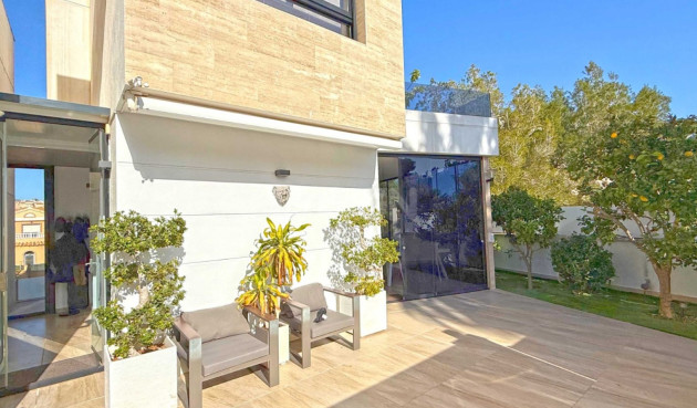 Odsprzedaż - Villa - Orihuela Costa - Costa Blanca