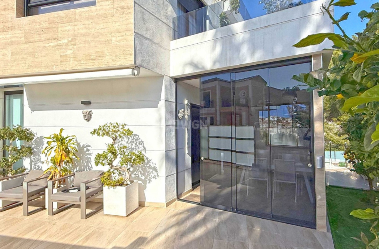 Odsprzedaż - Villa - Orihuela Costa - Costa Blanca