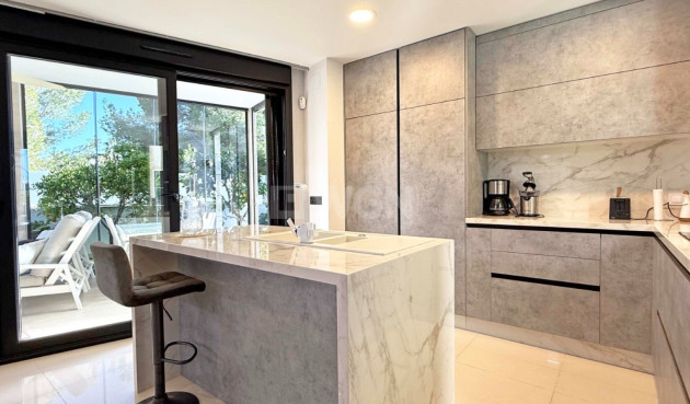 Odsprzedaż - Villa - Orihuela Costa - Costa Blanca