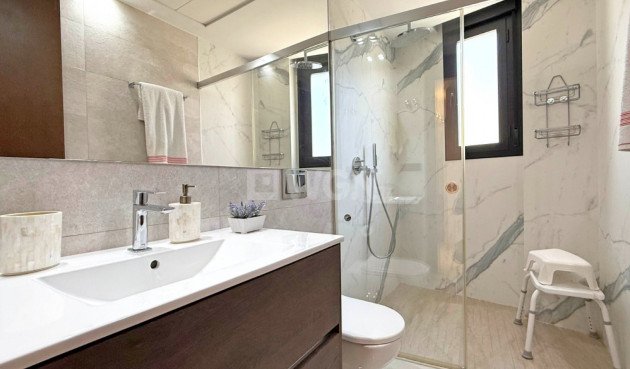 Odsprzedaż - Villa - Orihuela Costa - Costa Blanca