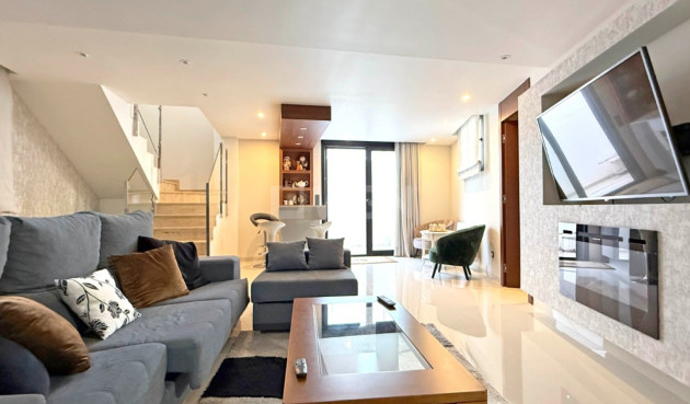 Odsprzedaż - Villa - Orihuela Costa - Costa Blanca