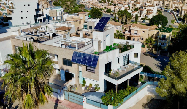 Odsprzedaż - Villa - Orihuela Costa - Costa Blanca