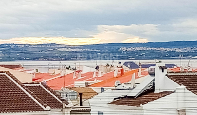 Odsprzedaż - Villa - Torrevieja - La Siesta - El Salado - Torreta