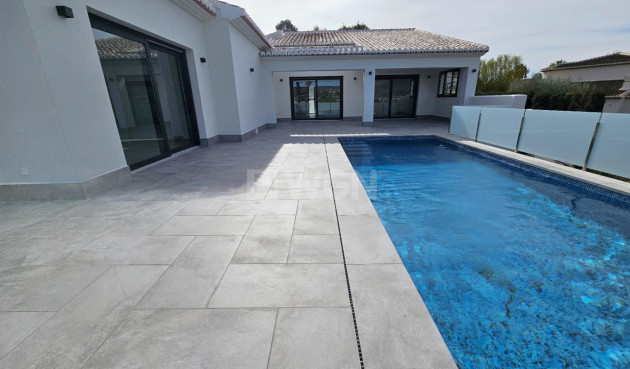 Odsprzedaż - Villa - Jávea - Costa Blanca