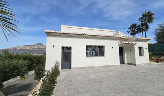 Odsprzedaż - Villa - Jávea - Costa Blanca