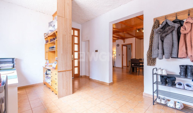 Odsprzedaż - Villa - Hondón de las Nieves - Inland