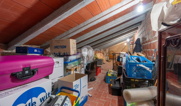 Odsprzedaż - Villa - Hondón de las Nieves - Inland