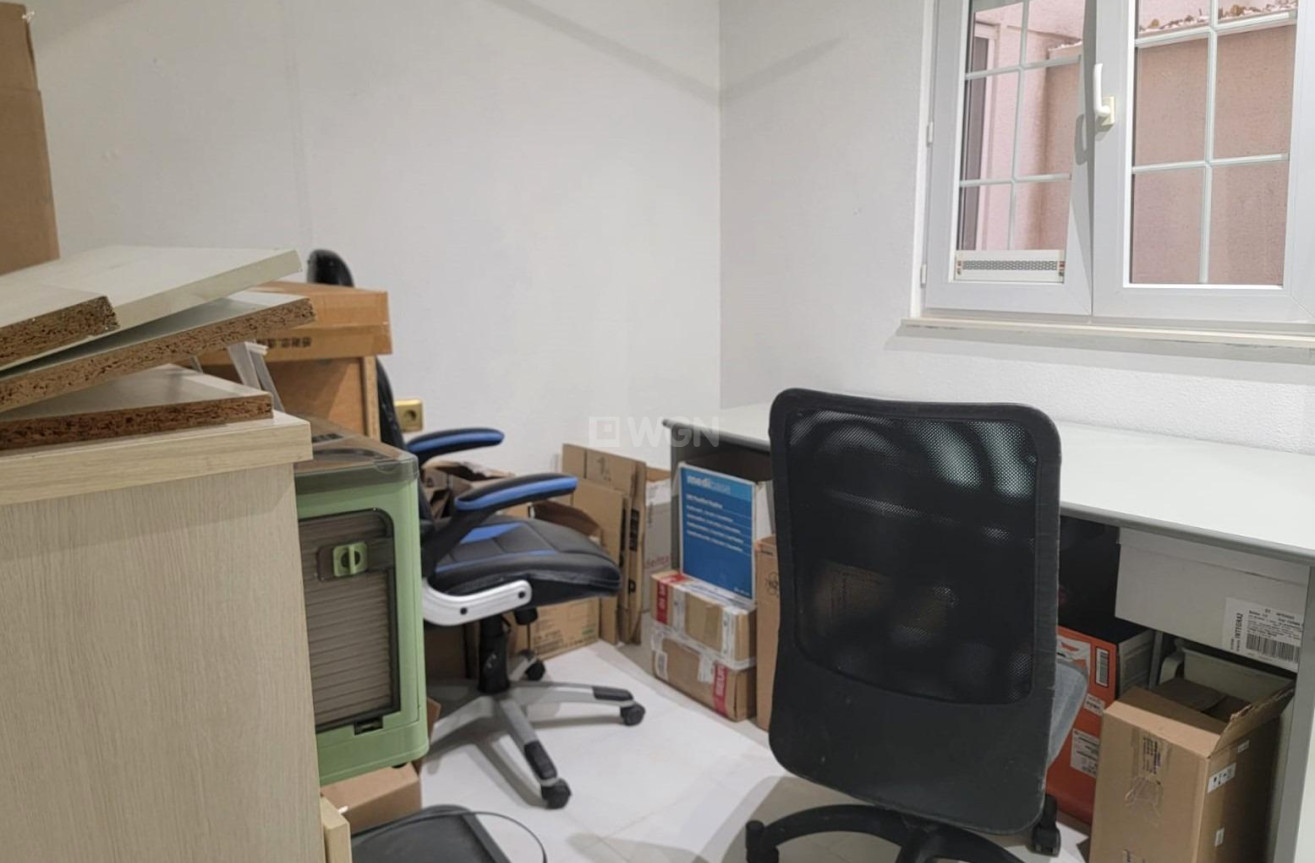 Odsprzedaż - Mieszkanie w bloku - Torrevieja - Playa del Cura