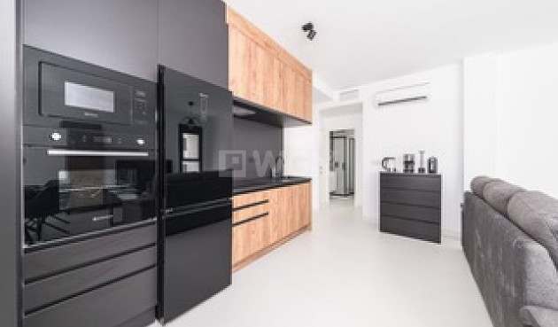 Odsprzedaż - Mieszkanie w bloku - San Miguel de Salinas - Inland