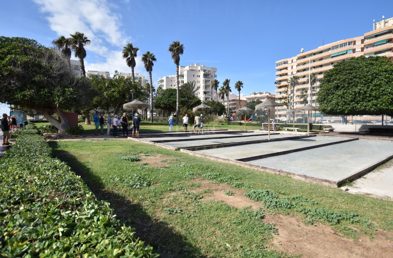 Odsprzedaż - Kamienica - La Mata - Costa Blanca