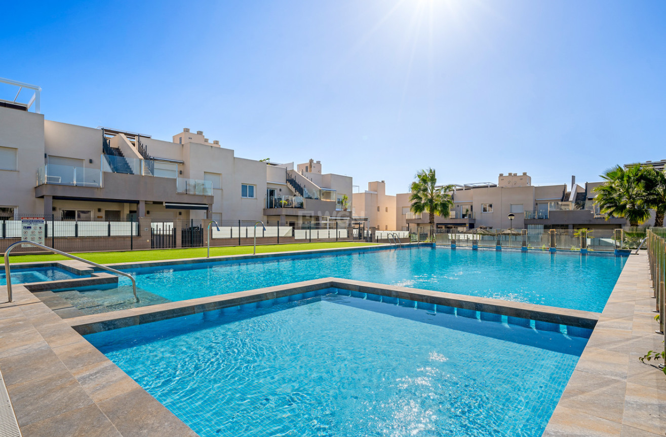 Odsprzedaż - Bungalow - Torrevieja - Costa Blanca
