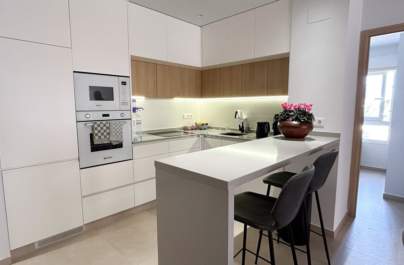 Odsprzedaż - Mieszkanie w bloku - El Raso - Costa Blanca