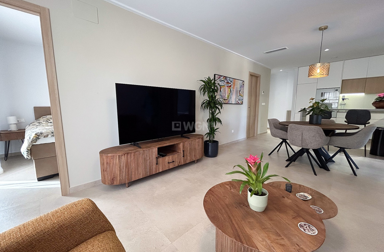 Odsprzedaż - Mieszkanie w bloku - El Raso - Costa Blanca