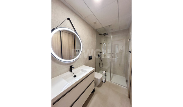 Odsprzedaż - Mieszkanie w bloku - El Raso - Costa Blanca