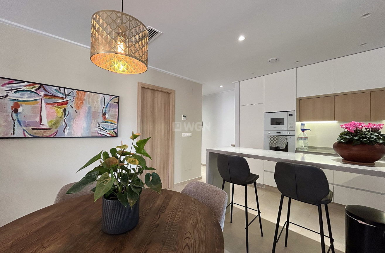 Odsprzedaż - Mieszkanie w bloku - El Raso - Costa Blanca