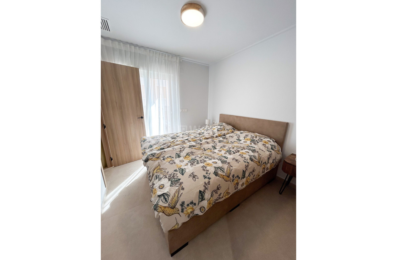 Odsprzedaż - Mieszkanie w bloku - El Raso - Costa Blanca