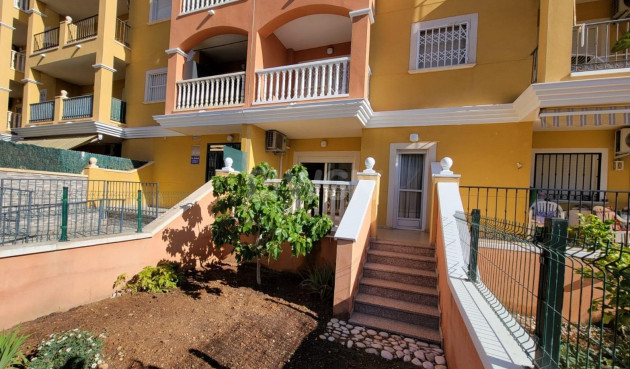 Odsprzedaż - Mieszkanie w bloku - Torrevieja - aguas nuevas