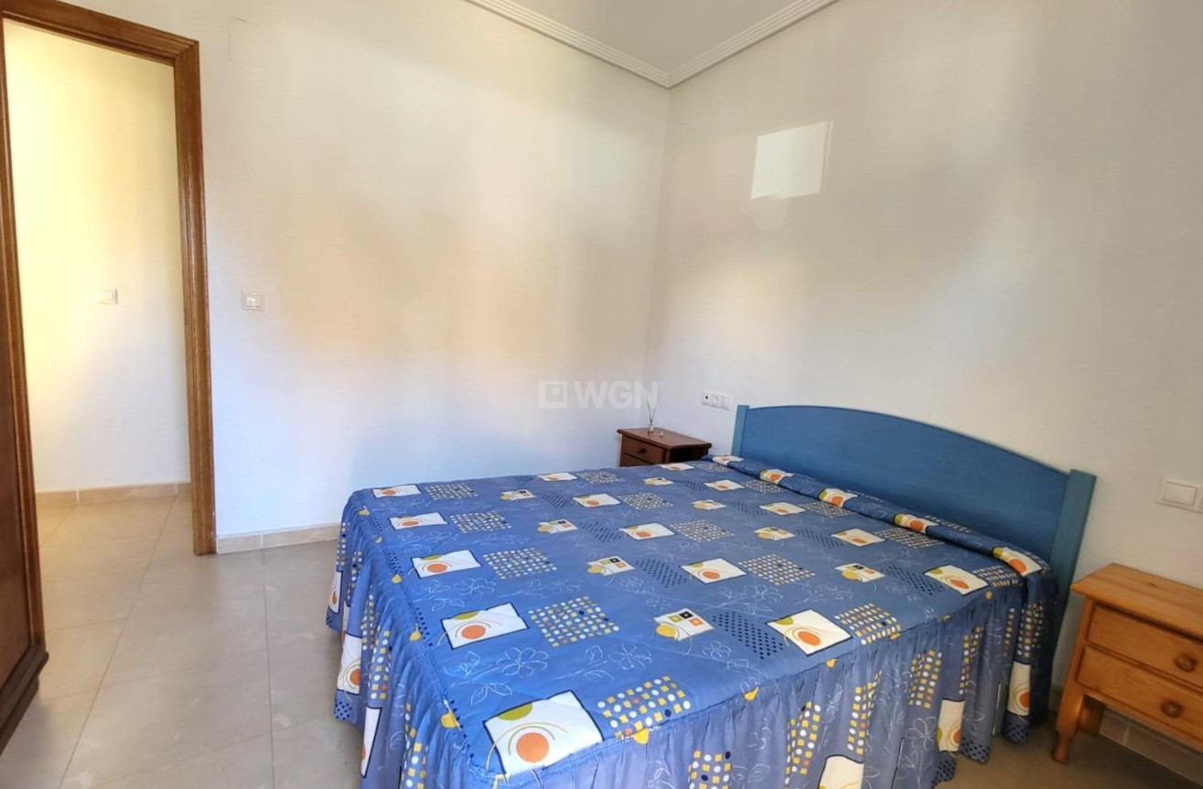Odsprzedaż - Mieszkanie w bloku - Torrevieja - aguas nuevas