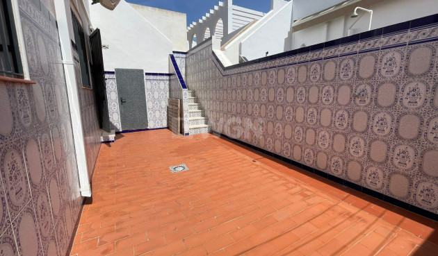 Odsprzedaż - Villa - Pilar de la Horadada - Costa Blanca