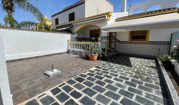 Odsprzedaż - Villa - Pilar de la Horadada - Costa Blanca