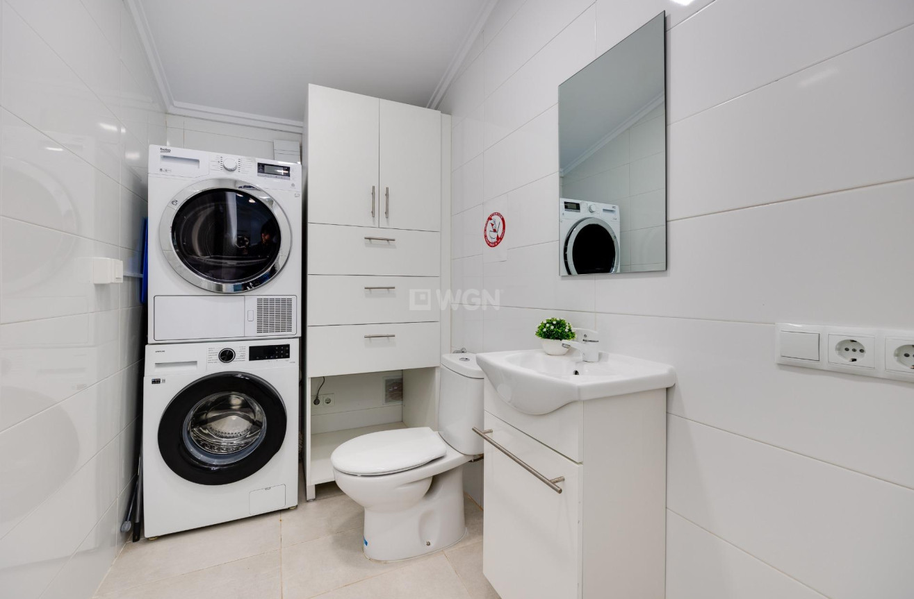 Odsprzedaż - Bungalow - Torrevieja - aguas nuevas