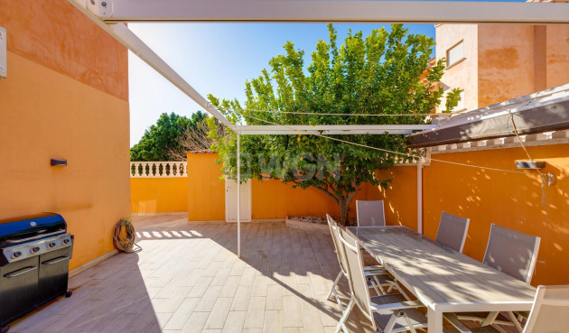 Odsprzedaż - Bungalow - Torrevieja - aguas nuevas