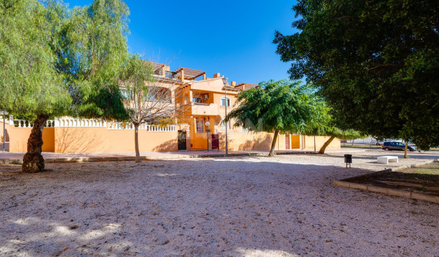 Odsprzedaż - Bungalow - Torrevieja - aguas nuevas