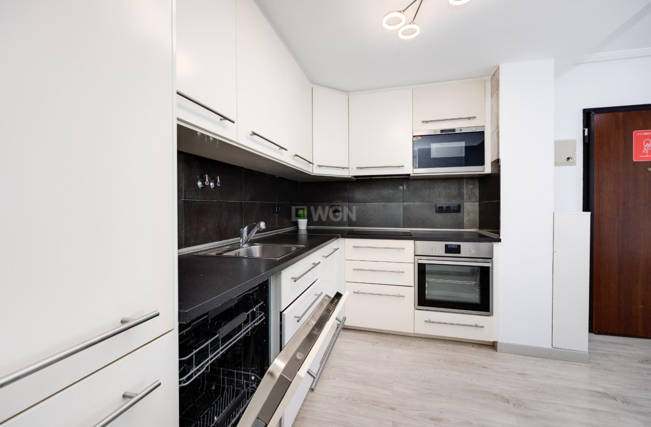 Odsprzedaż - Bungalow - Torrevieja - aguas nuevas