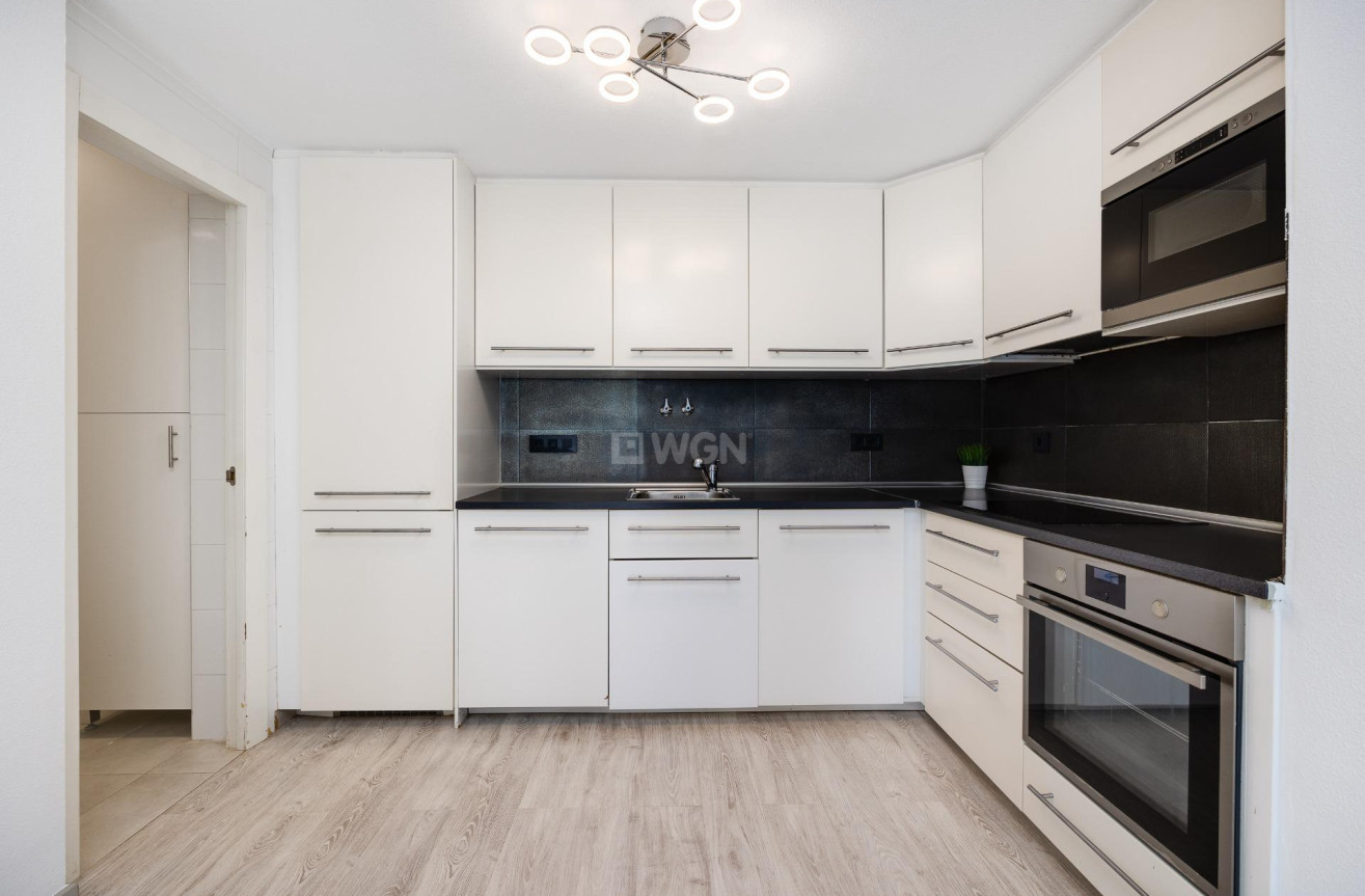 Odsprzedaż - Bungalow - Torrevieja - aguas nuevas