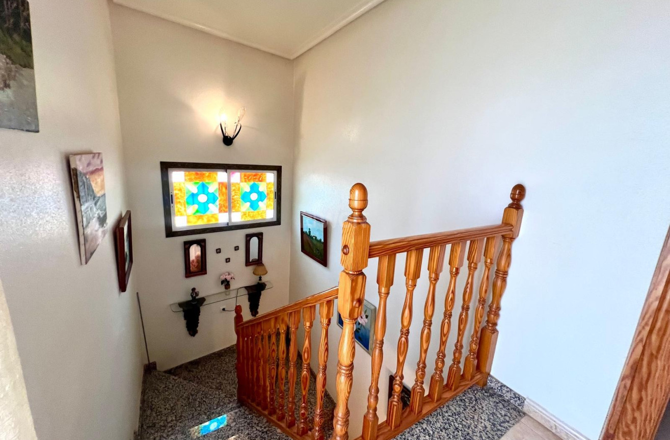 Odsprzedaż - Kamienica - Pinoso - Inland