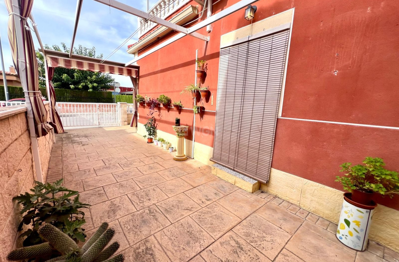 Odsprzedaż - Kamienica - Pinoso - Inland