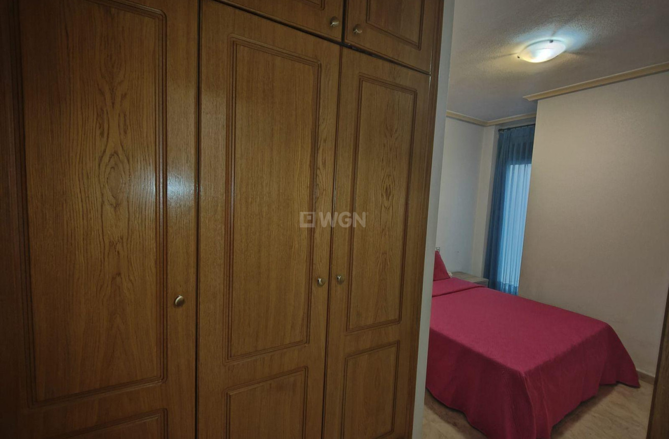 Odsprzedaż - Mieszkanie w bloku - Torrevieja - La Mata