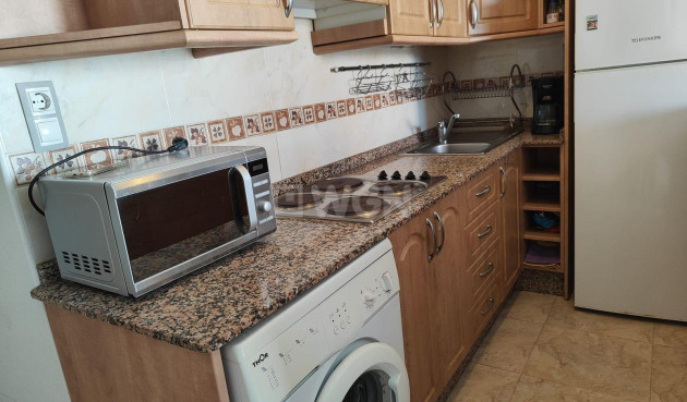 Odsprzedaż - Mieszkanie w bloku - Torrevieja - La Mata