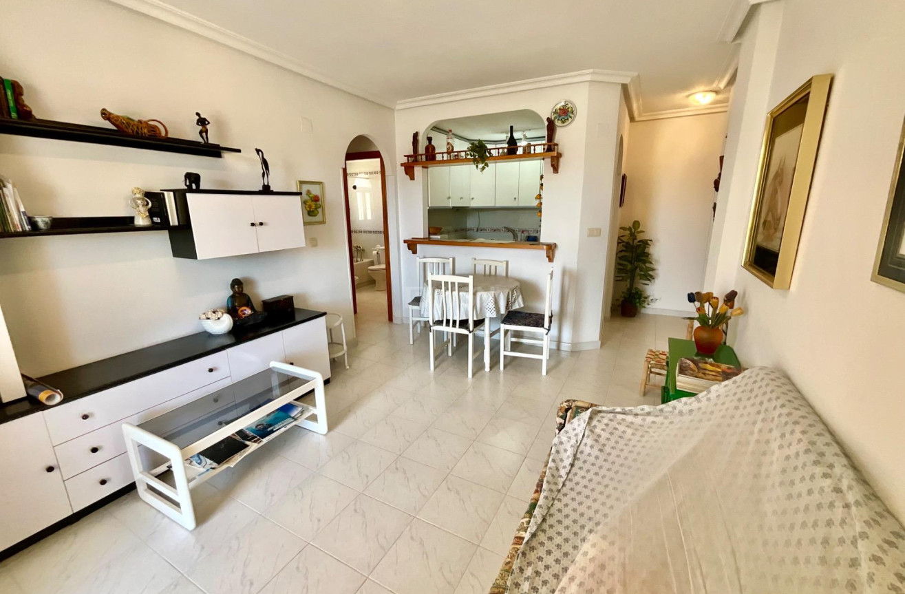 Odsprzedaż - Mieszkanie w bloku - Torrevieja - La Mata