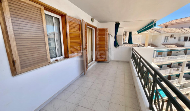 Odsprzedaż - Mieszkanie w bloku - Torrevieja - La Mata
