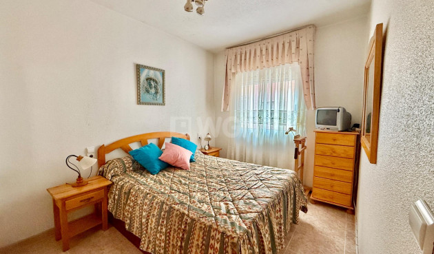 Odsprzedaż - Mieszkanie w bloku - Torrevieja - Centro