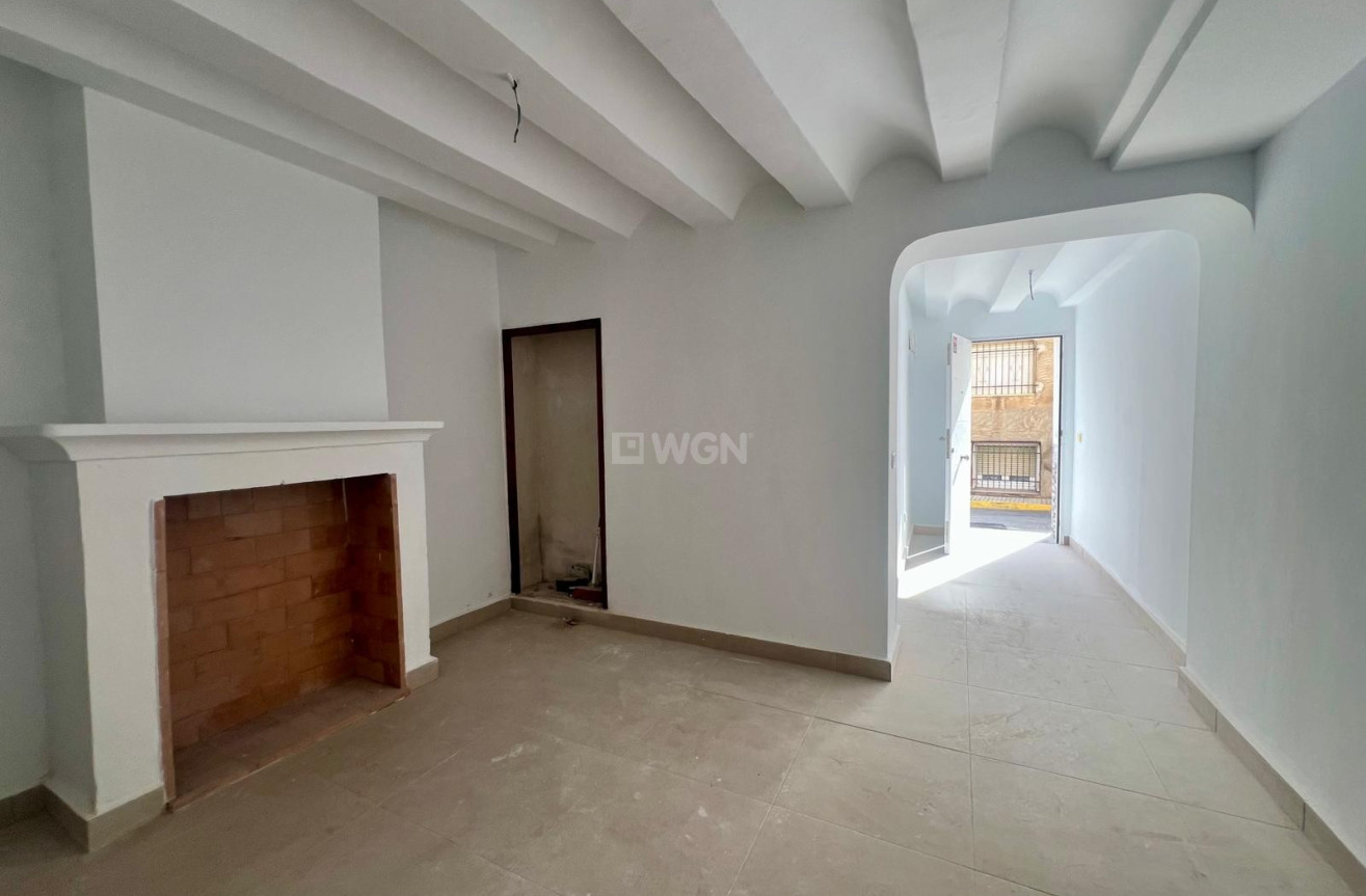 Odsprzedaż - Kamienica - Pinoso - Inland