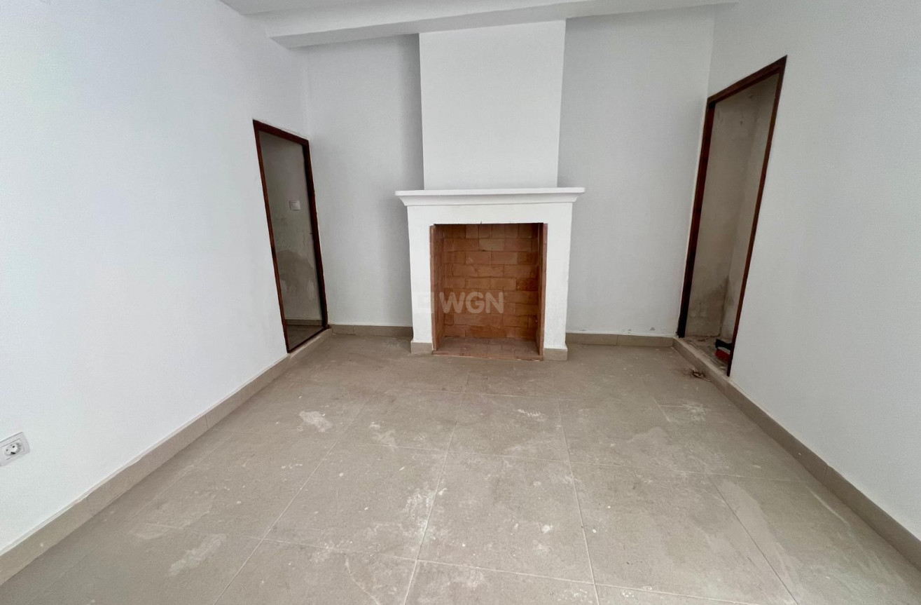 Odsprzedaż - Kamienica - Pinoso - Inland