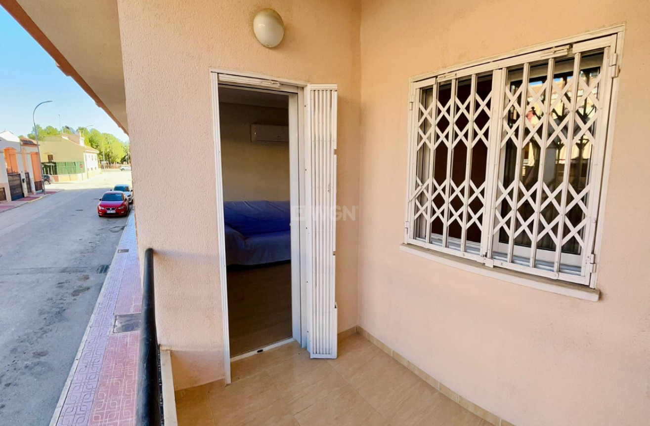 Odsprzedaż - Mieszkanie w bloku - San Isidro - Inland