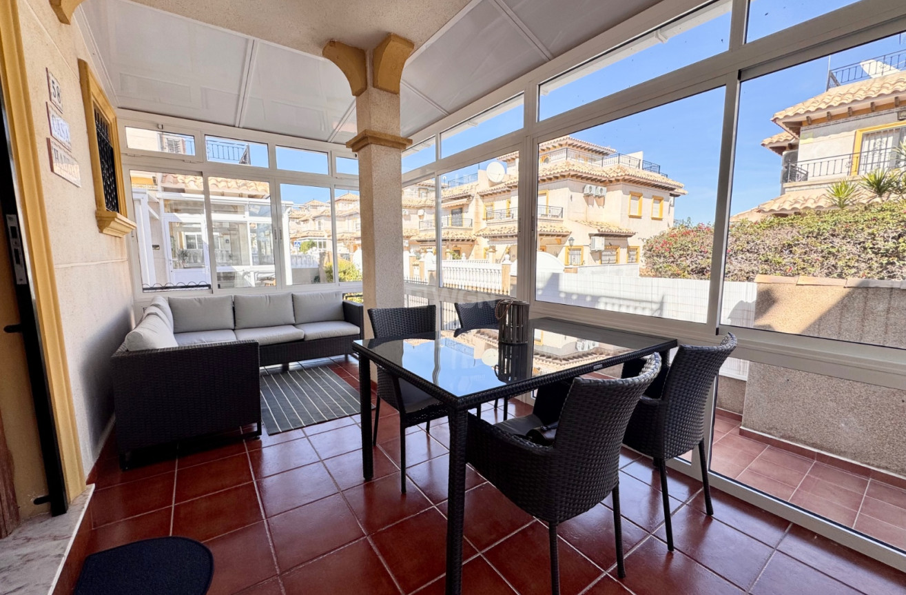 Odsprzedaż - Kamienica - Villamartin - Costa Blanca