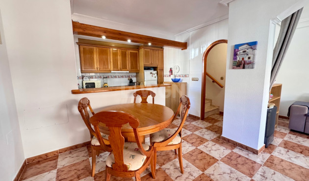 Odsprzedaż - Kamienica - Villamartin - Costa Blanca