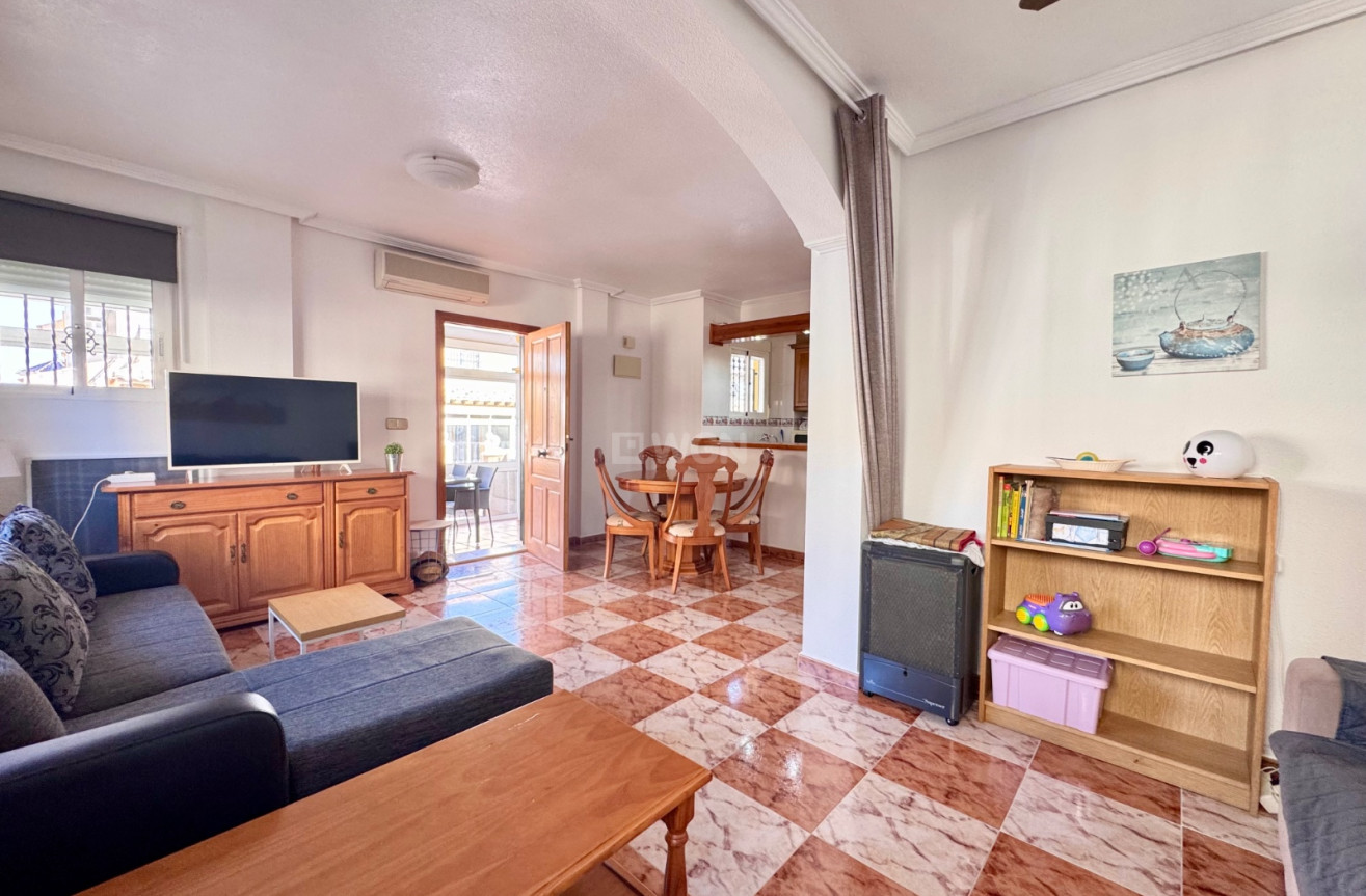 Odsprzedaż - Kamienica - Villamartin - Costa Blanca