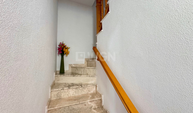 Odsprzedaż - Kamienica - Villamartin - Costa Blanca