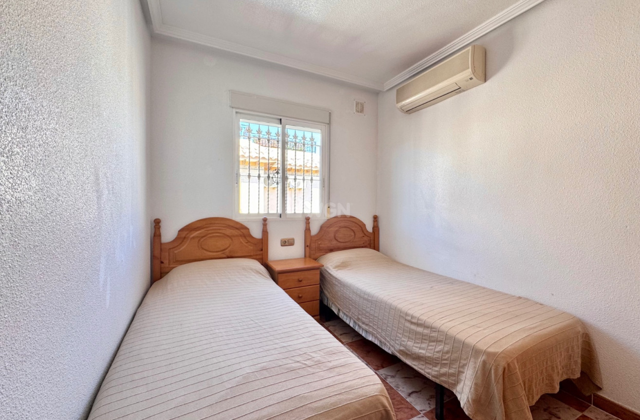 Odsprzedaż - Kamienica - Villamartin - Costa Blanca