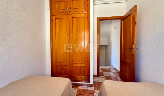 Odsprzedaż - Kamienica - Villamartin - Costa Blanca