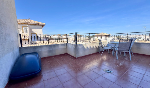 Odsprzedaż - Kamienica - Villamartin - Costa Blanca