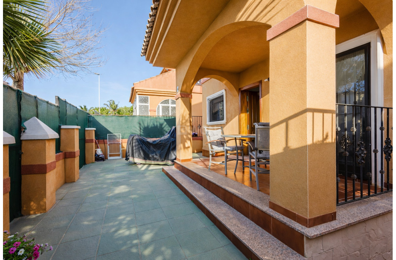 Odsprzedaż - Villa - Torrevieja - Costa Blanca